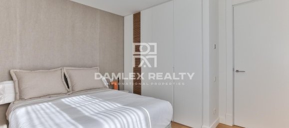 3 bedrooms Penthouse in Eixample, Spain No. 83995 28