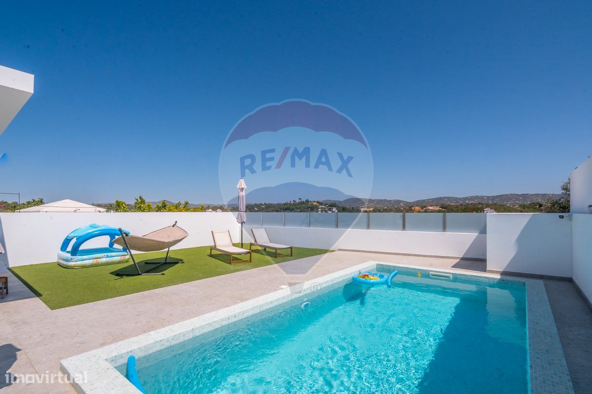 3 bedrooms House in Pechao, Portugal No. 25334