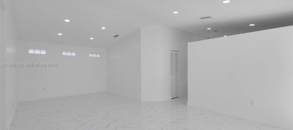 3 dormitorios villa en venta en Miami, Miami-Dade, Florida, USA № 615673 21