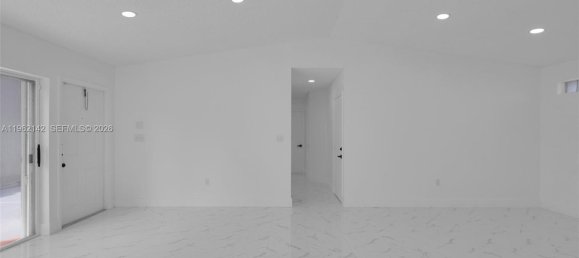 3 dormitorios villa en venta en Miami, Miami-Dade, Florida, USA № 615673 22