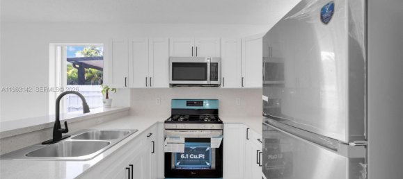 3 dormitorios villa en venta en Miami, Miami-Dade, Florida, USA № 615673 19