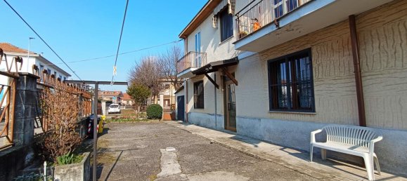 3 rooms Apartment in Settimo Torinese, Italy No. 130826 22