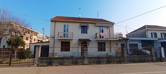 3 rooms Apartment in Settimo Torinese, Italy No. 130826 20