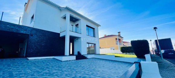 3 bedrooms House in Mafra, Portugal No. 61130 2