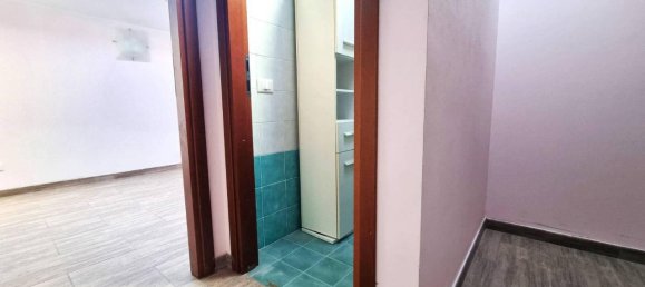 Квартира с 2 комнатами в Масса Ломбарда, Италия № 26579 35