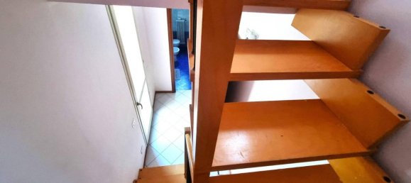 Квартира с 2 комнатами в Масса Ломбарда, Италия № 26579 31