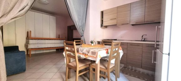 Квартира с 2 комнатами в Масса Ломбарда, Италия № 26579 4