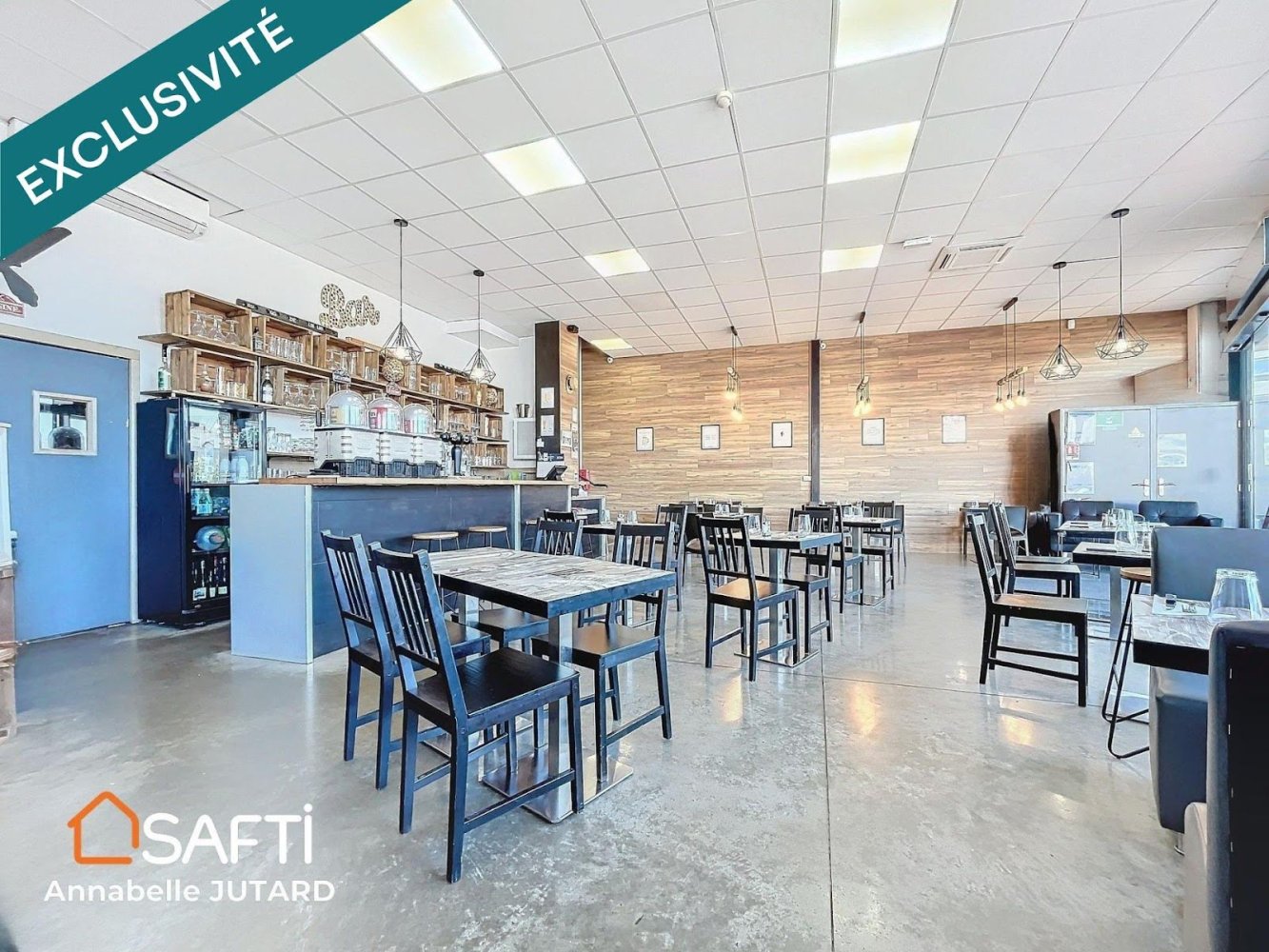 245m² Commercial property in Sorigny, France No. 239632