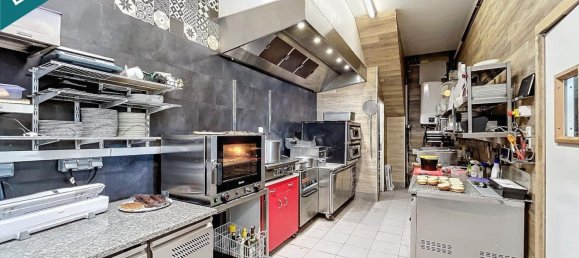 245m² Commercial property in Sorigny, France No. 239632 5