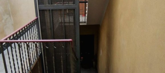 4-Zimmer Wohnung in Genoa, Italy, Nr. 197160 9