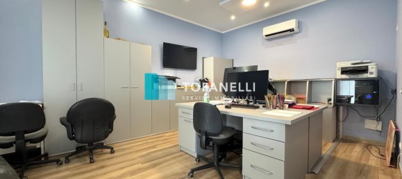 Gewerbliche Immobilie in Cologne, Italy 147m², Nr. 300072 4