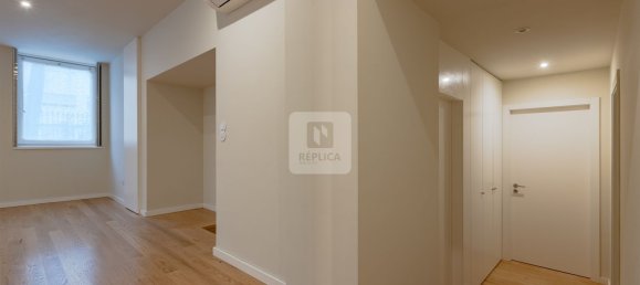 3 bedrooms Apartment in Porto, Portugal No. 106211 12