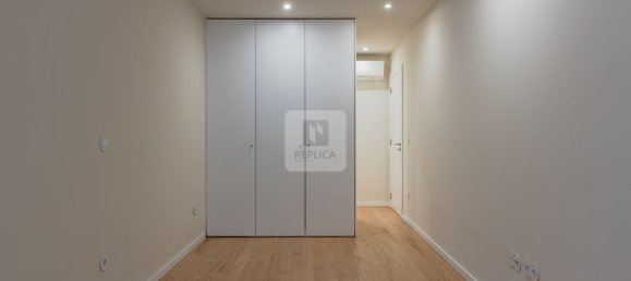 3 bedrooms Apartment in Porto, Portugal No. 106211 20