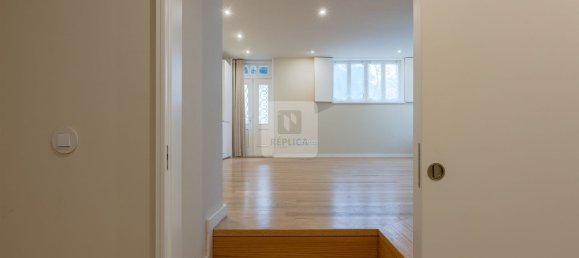 3 bedrooms Apartment in Porto, Portugal No. 106211 16
