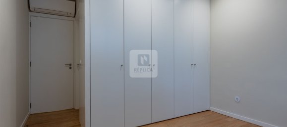 3 bedrooms Apartment in Porto, Portugal No. 106211 21