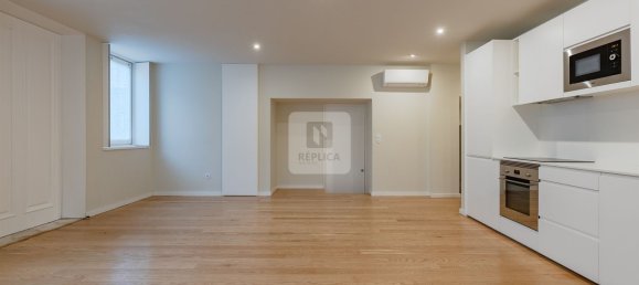 3 bedrooms Apartment in Porto, Portugal No. 106211 5