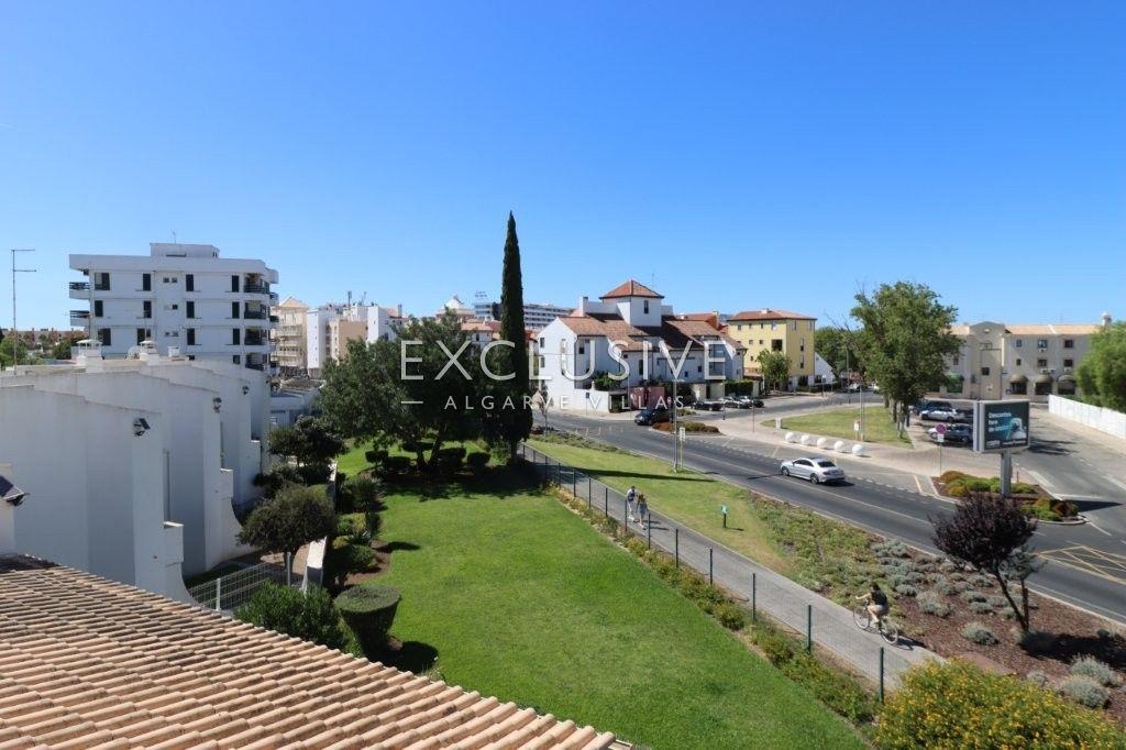 3 bedrooms Duplex in Quarteira, Portugal No. 335624