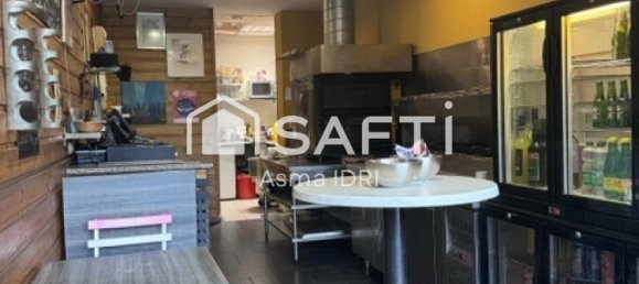 100m² Commercial property in Lille, France No. 248421 3