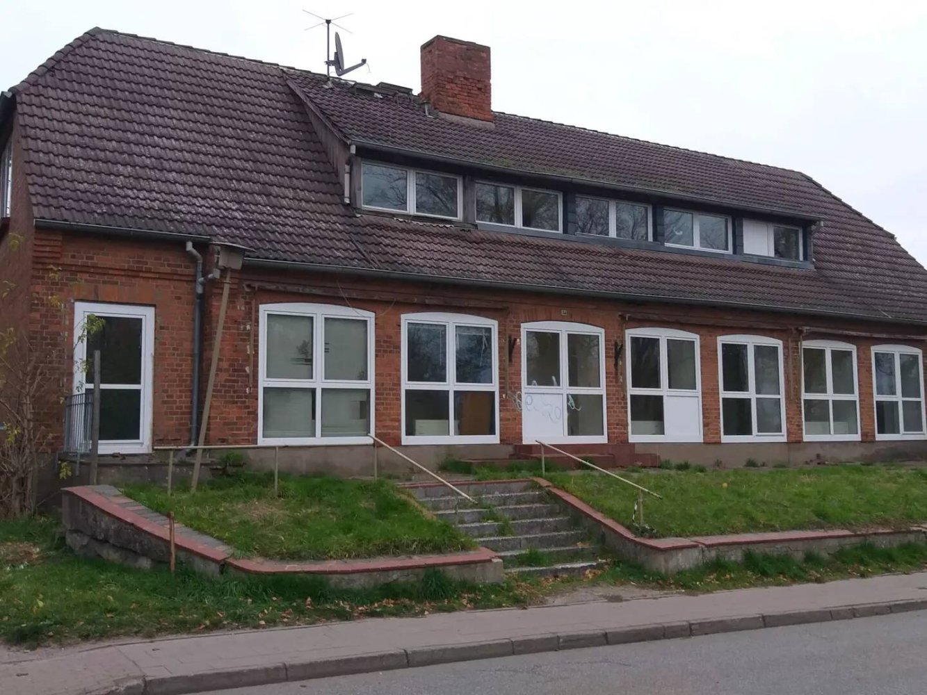 17-Zimmer Gebäude in Nordwestmecklenburg, Germany, Nr. 245893