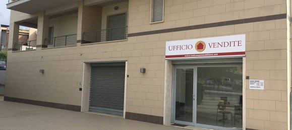 Коммерческая недвижимость с 4 комнатами в Дженцано ди Рома, Италия № 78356 16