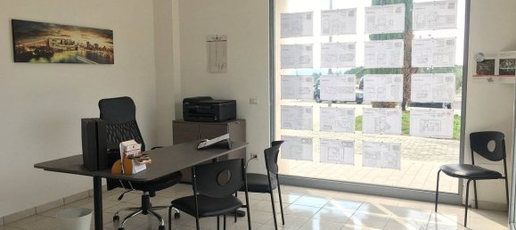 Коммерческая недвижимость с 4 комнатами в Дженцано ди Рома, Италия № 78356 3