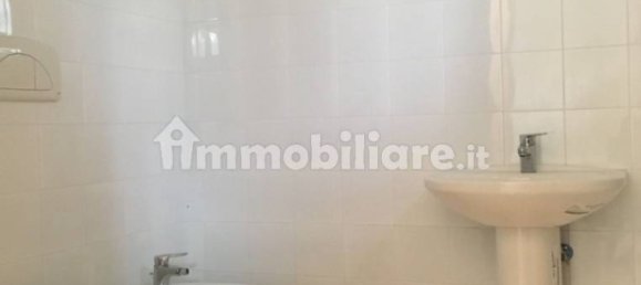 Коммерческая недвижимость с 4 комнатами в Дженцано ди Рома, Италия № 78356 13