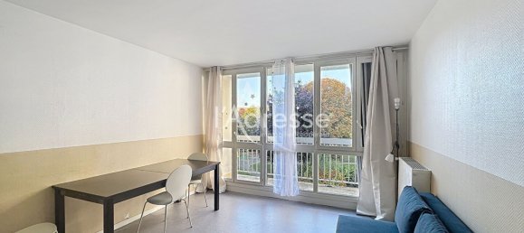 2 rooms Apartment in Chelles, France No. 319510 2