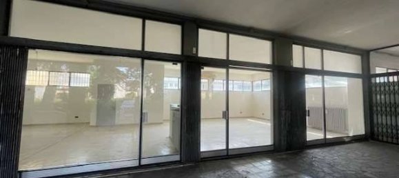 2 rooms Commercial property in Reggio Emilia, Italy No. 225317 7