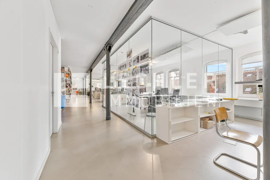 12-salle Bureau à Stuttgart, Germany No. 50005