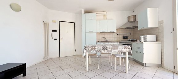 3 Schlafzimmer Wohnung in Riccione, Italy, Nr. 376827 8
