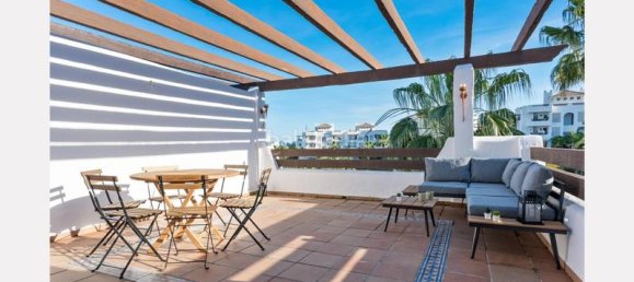 2 bedrooms Penthouse in Estepona, Spain No. 170164 2