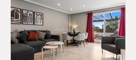 2 bedrooms Penthouse in Estepona, Spain No. 170164 6