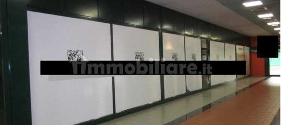 5-Zimmer Gewerbliche Immobilie in San Martino Siccomario, Italy, Nr. 187867 2