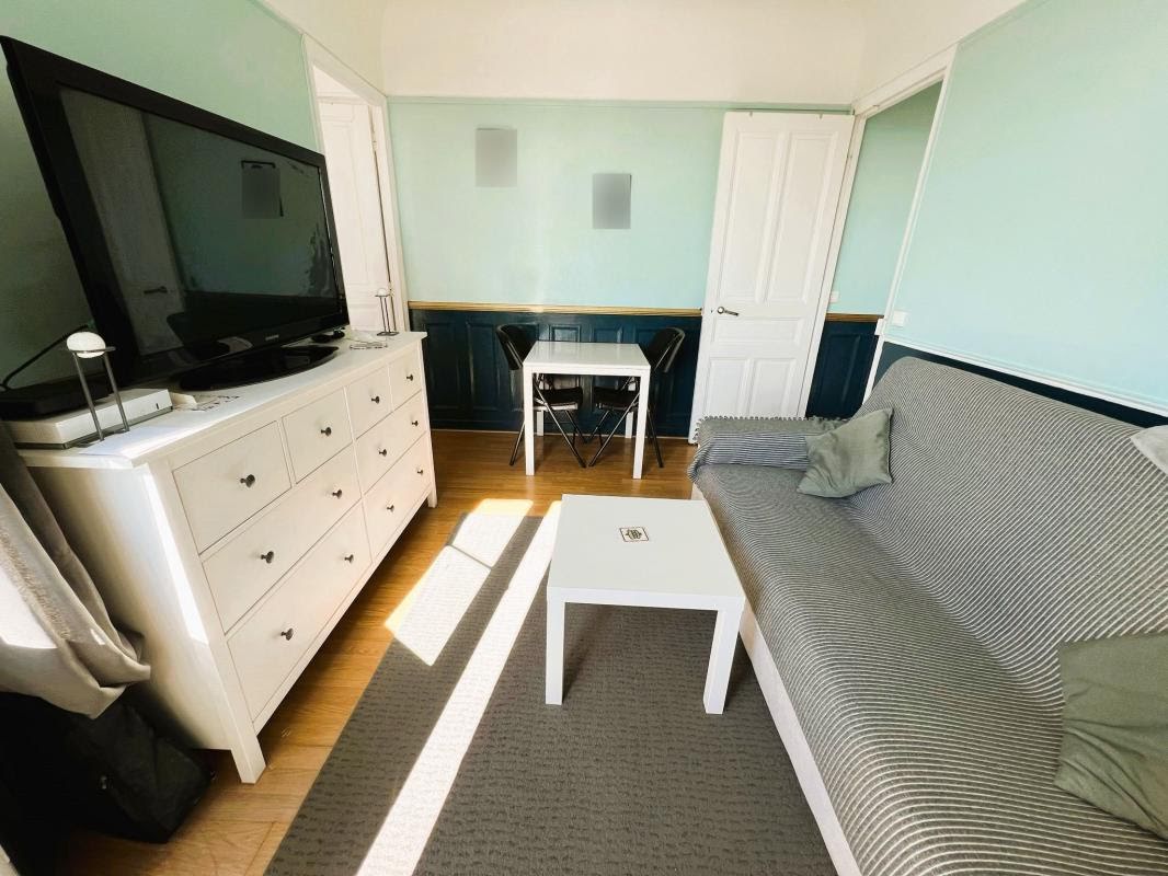 1 bedroom Apartment in Le Bourget, France No. 182792