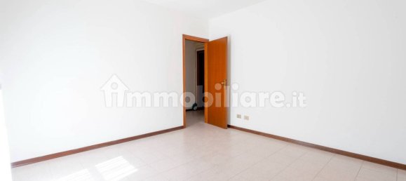 1 bedroom Apartment in Ferrara, Italy No. 262593 12
