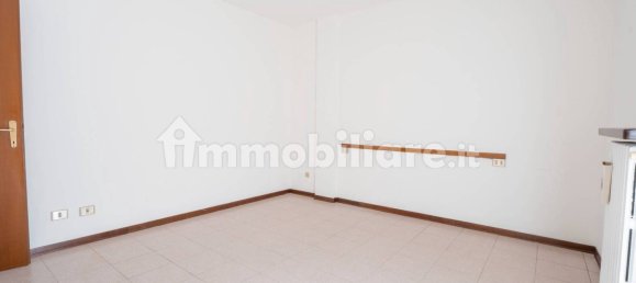 1 bedroom Apartment in Ferrara, Italy No. 262593 10
