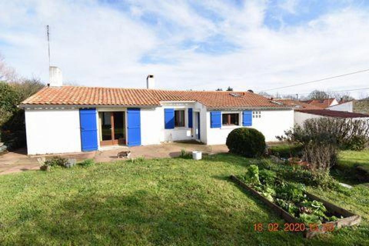 4 bedrooms House in Pornic, France No. 29777
