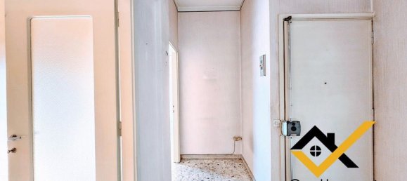 6 bedrooms Apartment in Catania, Italy No. 380137 3