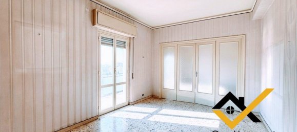 6 bedrooms Apartment in Catania, Italy No. 380137 7