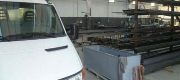 1041m² Warehouse in Gorla Maggiore, Italy No. 329667 8