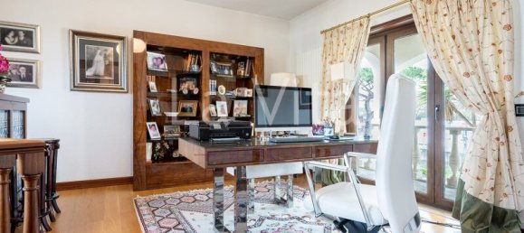 5 bedrooms Villa in Cascais, Portugal No. 116884 5