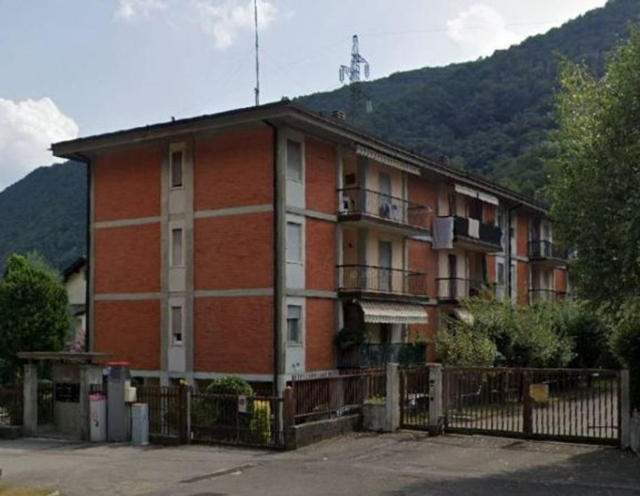 4 rooms Apartment in Sarezzo, Italy No. 214775