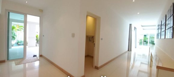 3 bedrooms Cafe / restaurant in Bang Lamung, Thailand No. 15905 2