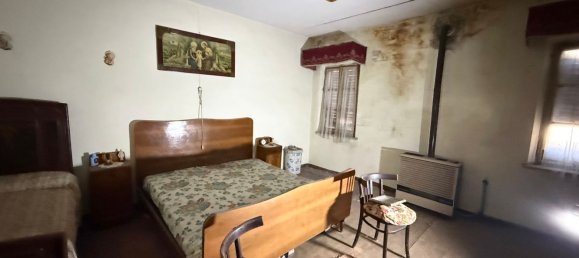 Casa de 6 habitaciónes en Ostiglia, Italy No. 3983 13