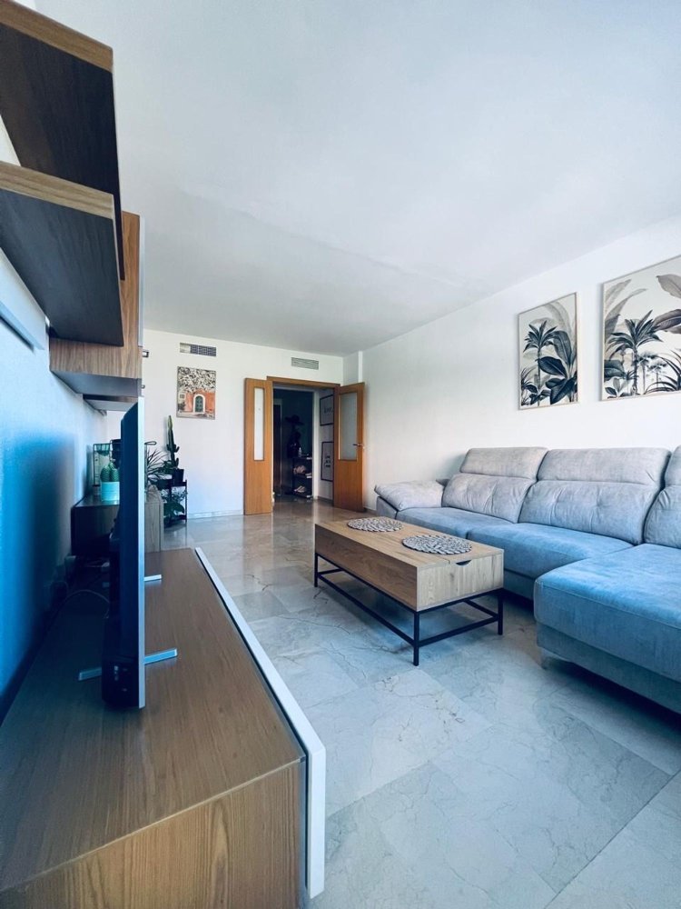 4 bedrooms Apartment in Alicante, Spain No. 193939