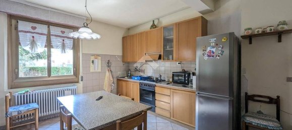 6 bedrooms House in Gattatico, Italy No. 184105 5