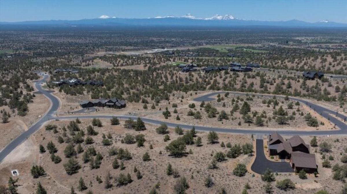  Land in Powell Butte, USA No. 511229