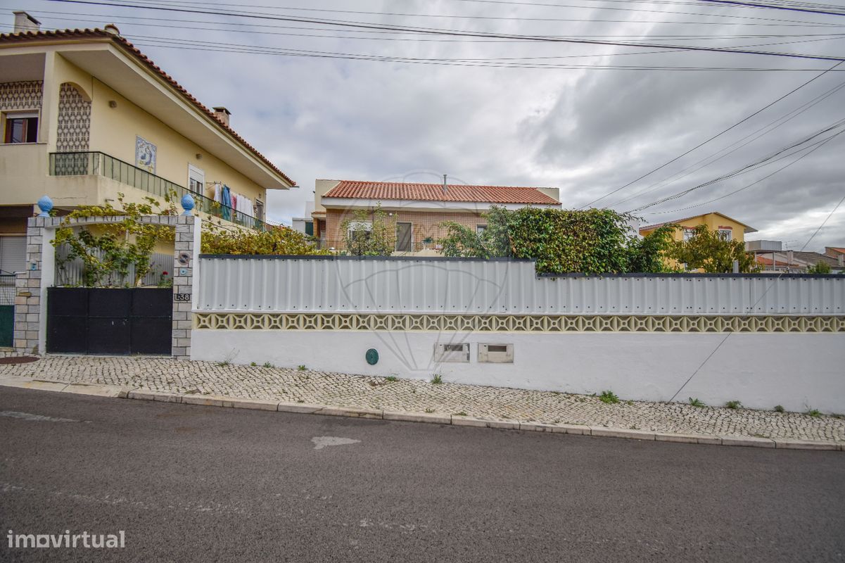 9 bedrooms House in Loures, Portugal No. 167799