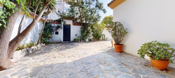 3 bedrooms House in Cadiz, Spain No. 147965 2