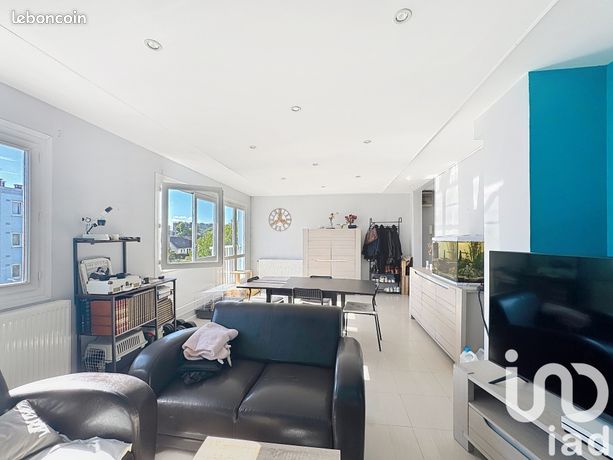 3 bedrooms Apartment in Sotteville-les-Rouen, France No. 314812